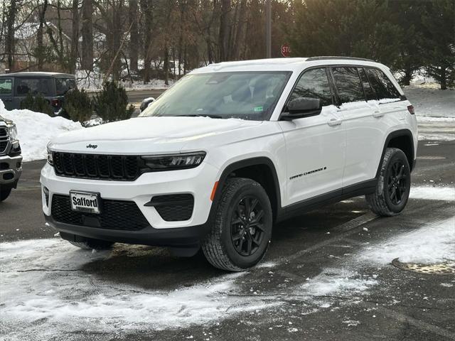 new 2025 Jeep Grand Cherokee car, priced at $40,241