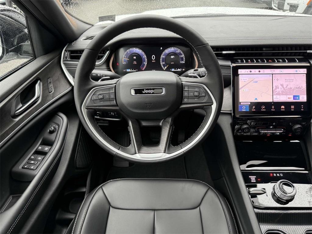 new 2025 Jeep Grand Cherokee L car, priced at $44,016