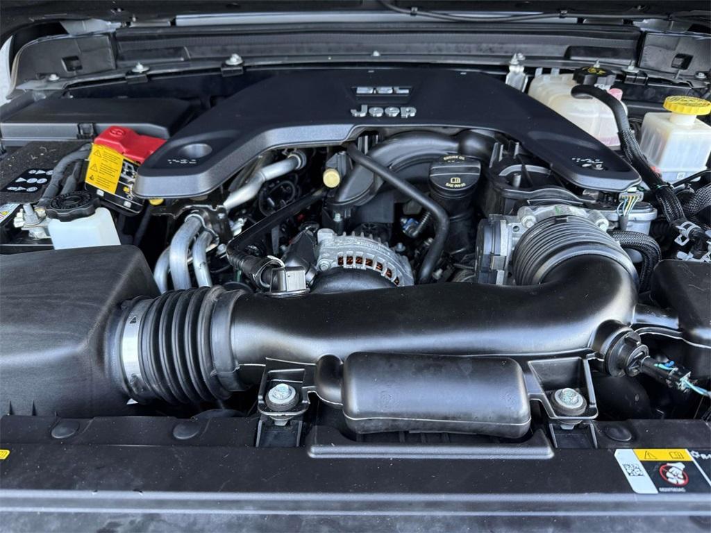 used 2021 Jeep Gladiator car, priced at $34,508