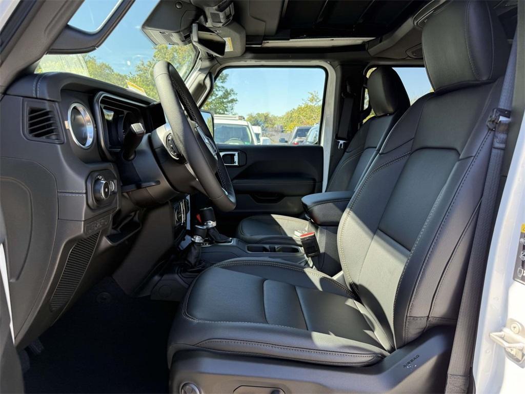 new 2025 Jeep Wrangler car, priced at $52,396