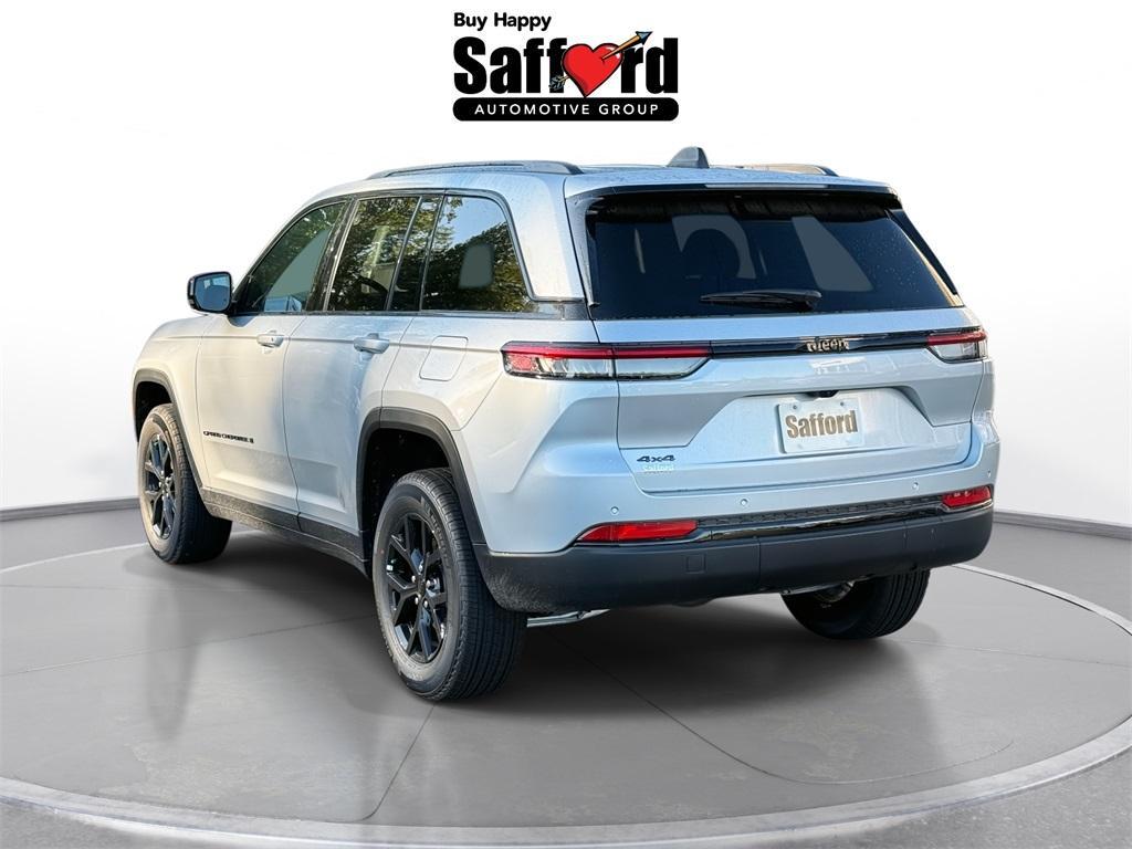 new 2025 Jeep Grand Cherokee car, priced at $37,224