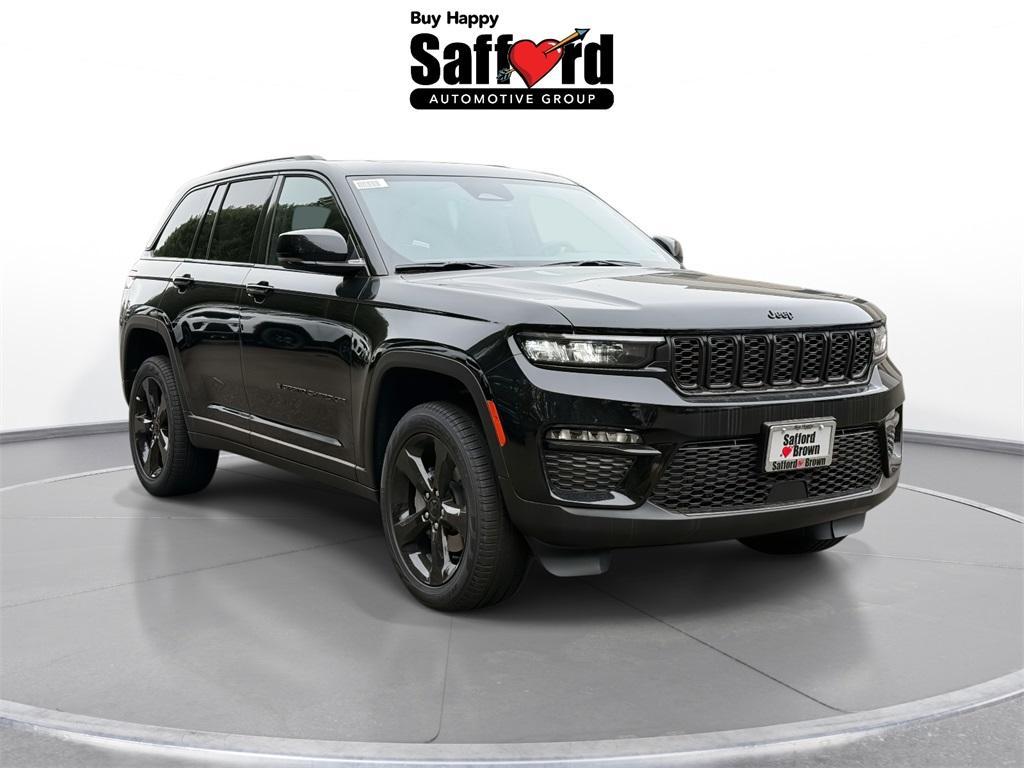 new 2025 Jeep Grand Cherokee car, priced at $45,933