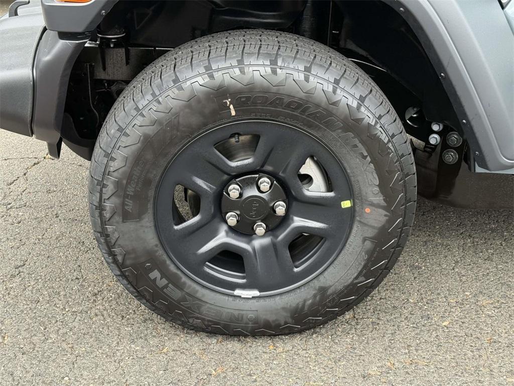 new 2026 Jeep Wrangler car, priced at $39,070