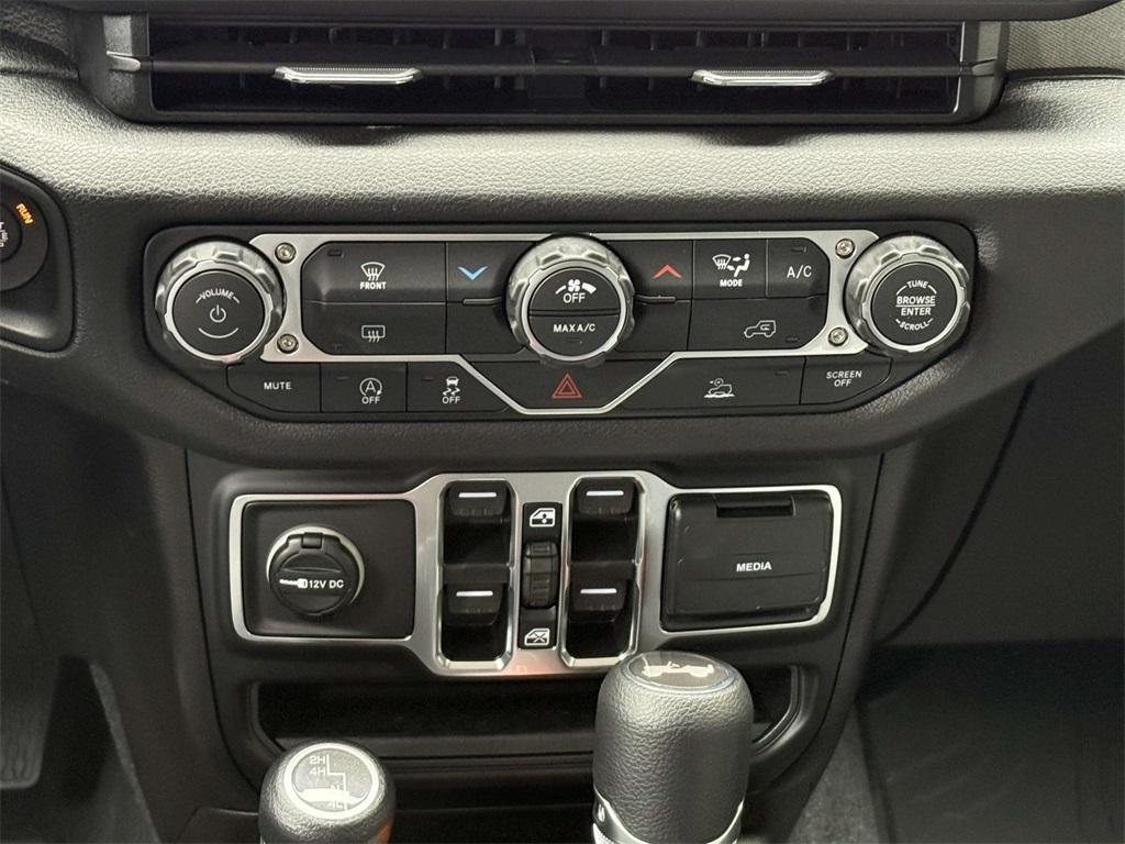 new 2026 Jeep Wrangler car, priced at $39,070