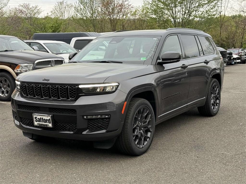 new 2025 Jeep Grand Cherokee L car, priced at $56,591