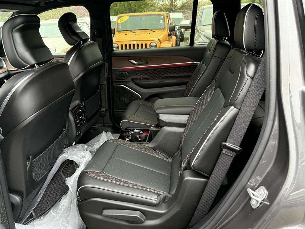 new 2025 Jeep Grand Cherokee L car, priced at $56,591