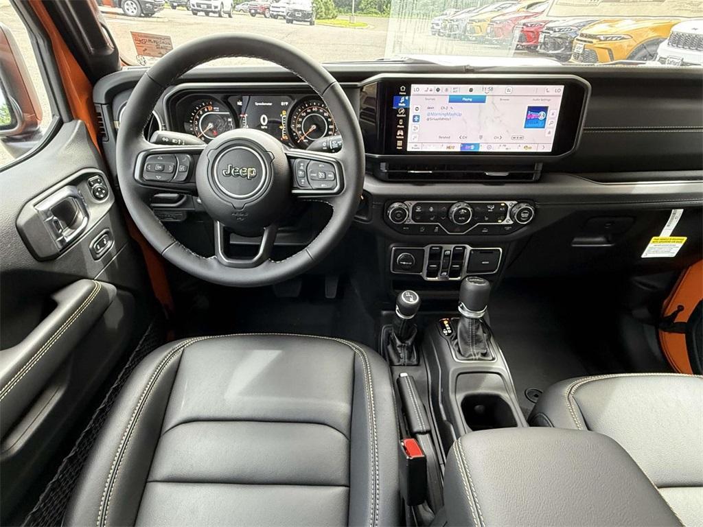 new 2025 Jeep Gladiator car, priced at $44,739