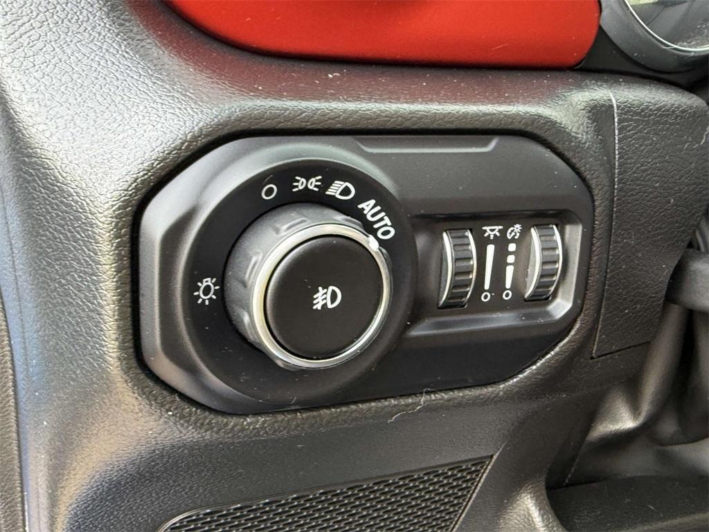 used 2022 Jeep Wrangler Unlimited car, priced at $38,385