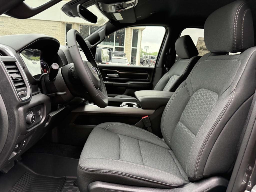 new 2025 Ram 1500 car, priced at $48,452