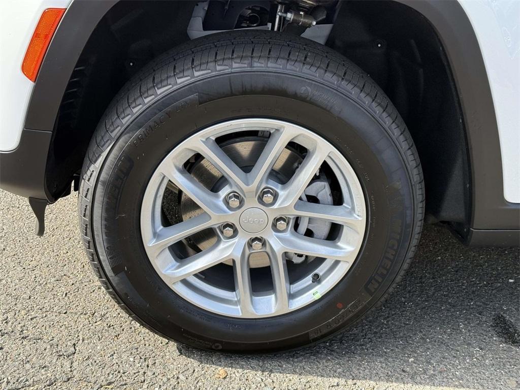 new 2025 Jeep Grand Cherokee car, priced at $36,617