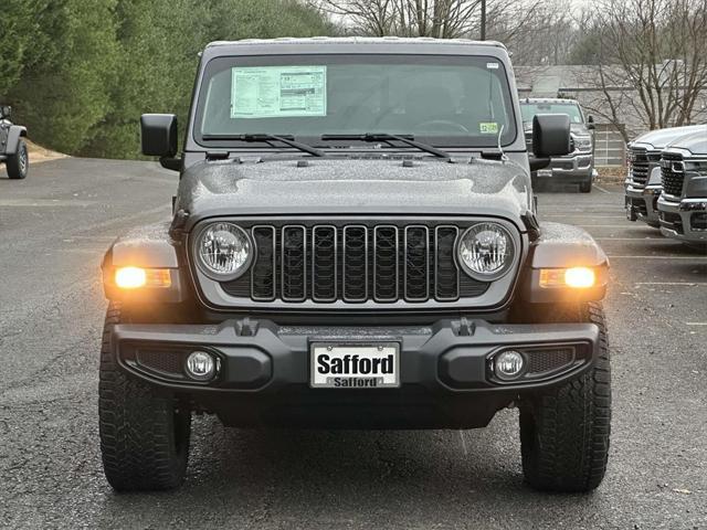 new 2025 Jeep Gladiator car, priced at $39,112