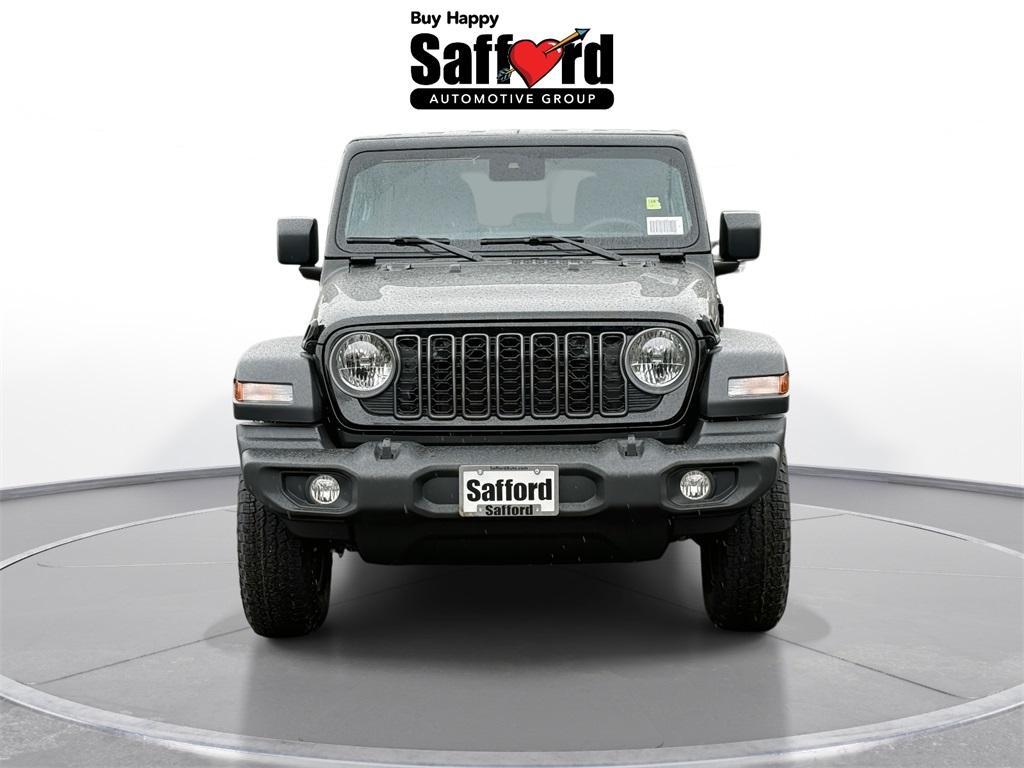 new 2025 Jeep Wrangler car, priced at $43,075