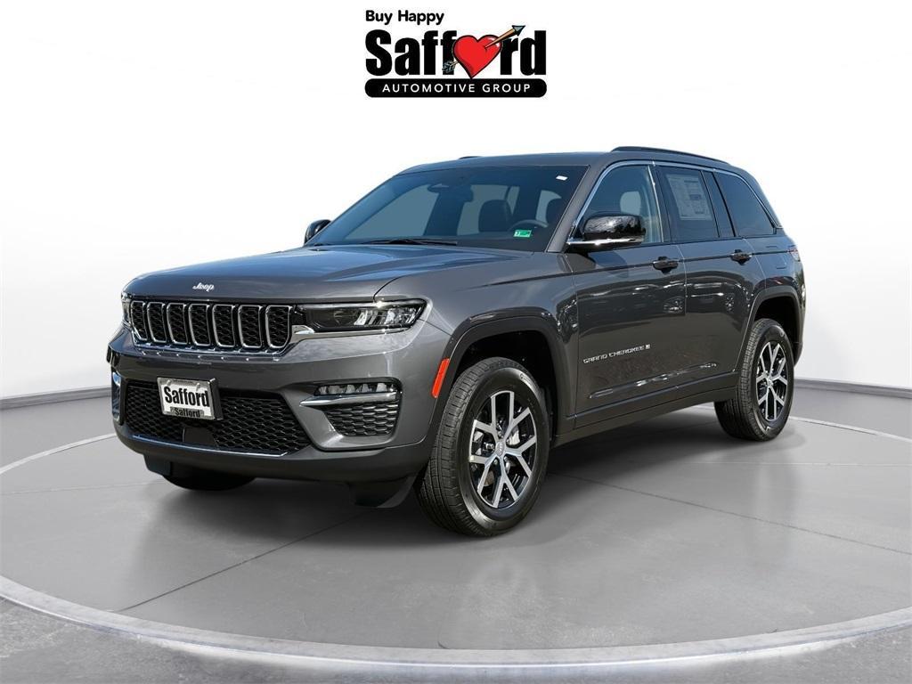 new 2025 Jeep Grand Cherokee car, priced at $40,508