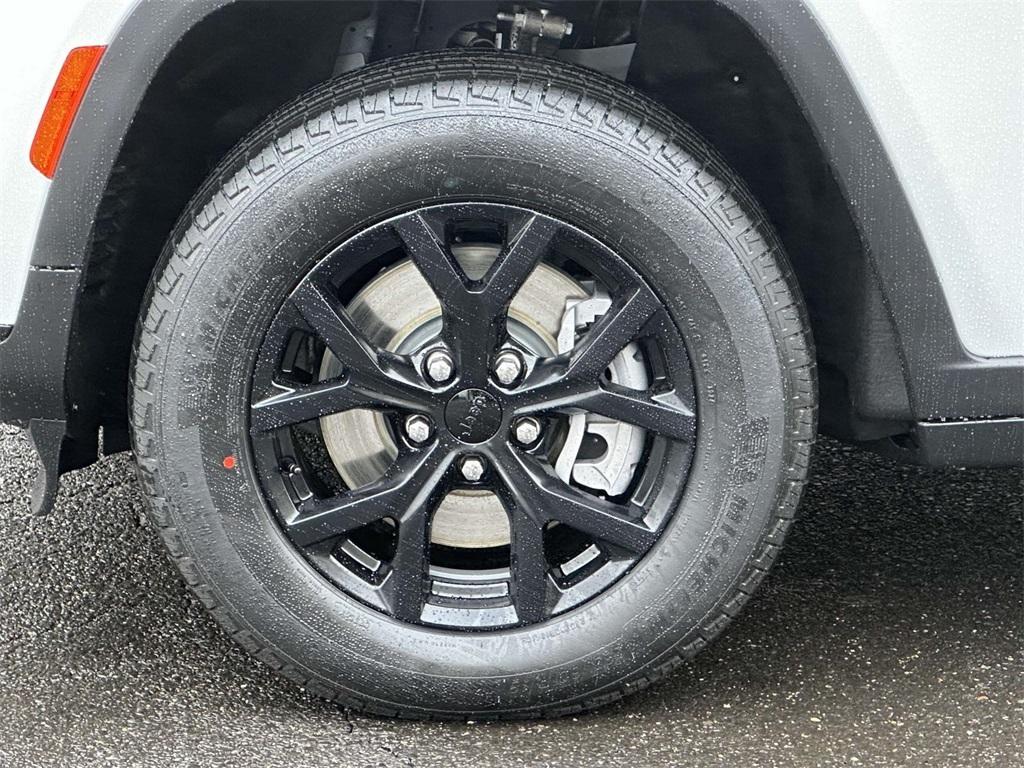 new 2025 Jeep Grand Cherokee L car, priced at $43,481