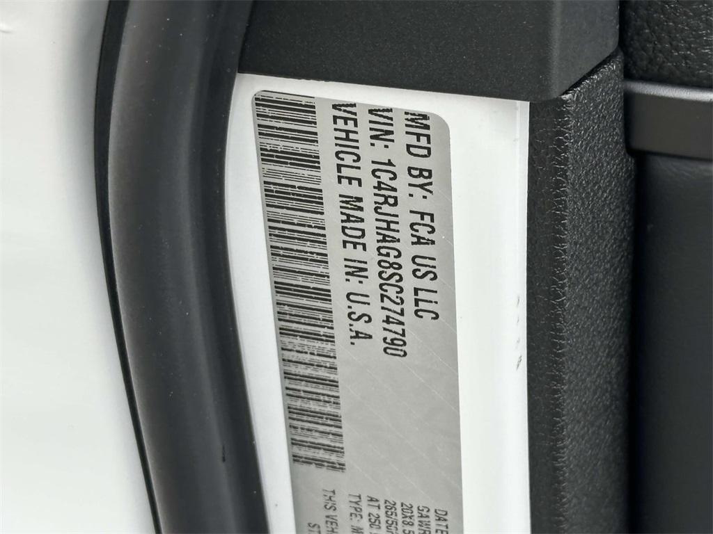 new 2025 Jeep Grand Cherokee car