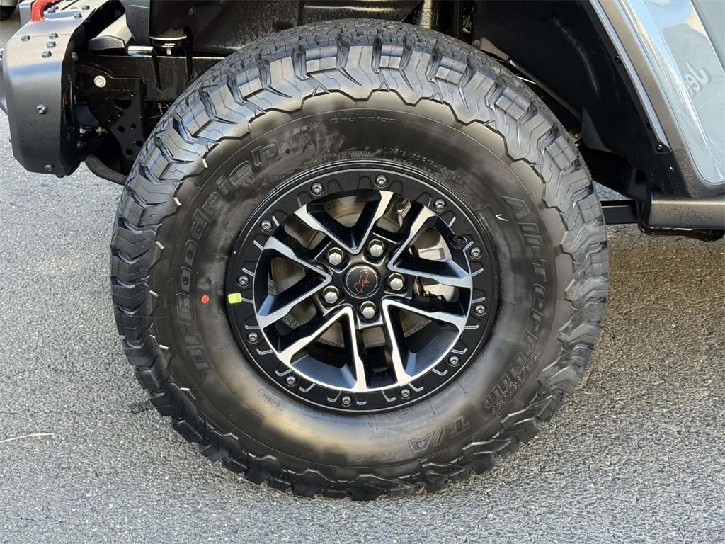 new 2026 Jeep Wrangler car, priced at $65,243