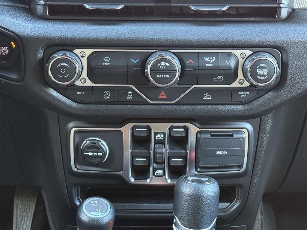 new 2026 Jeep Wrangler car, priced at $37,567