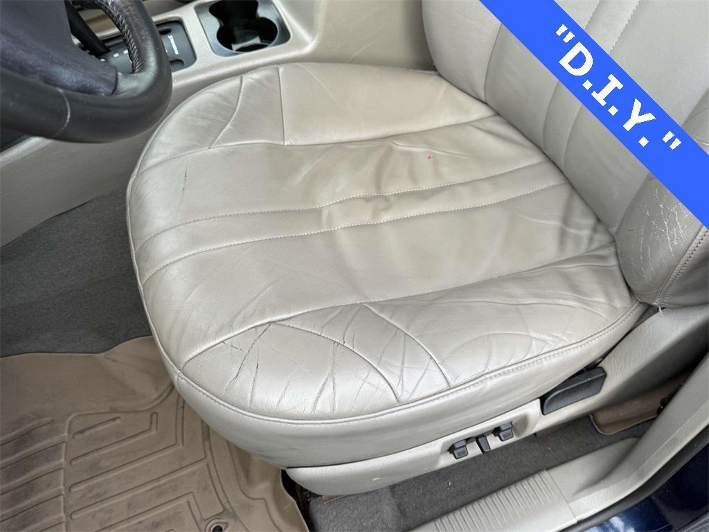 used 2004 Jeep Grand Cherokee car, priced at $3,500