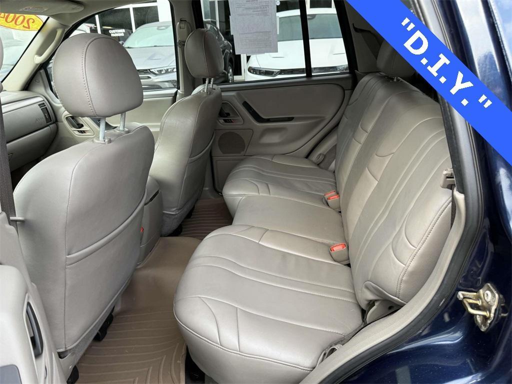 used 2004 Jeep Grand Cherokee car, priced at $3,500