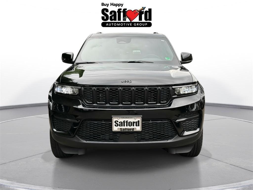 new 2025 Jeep Grand Cherokee car, priced at $39,612