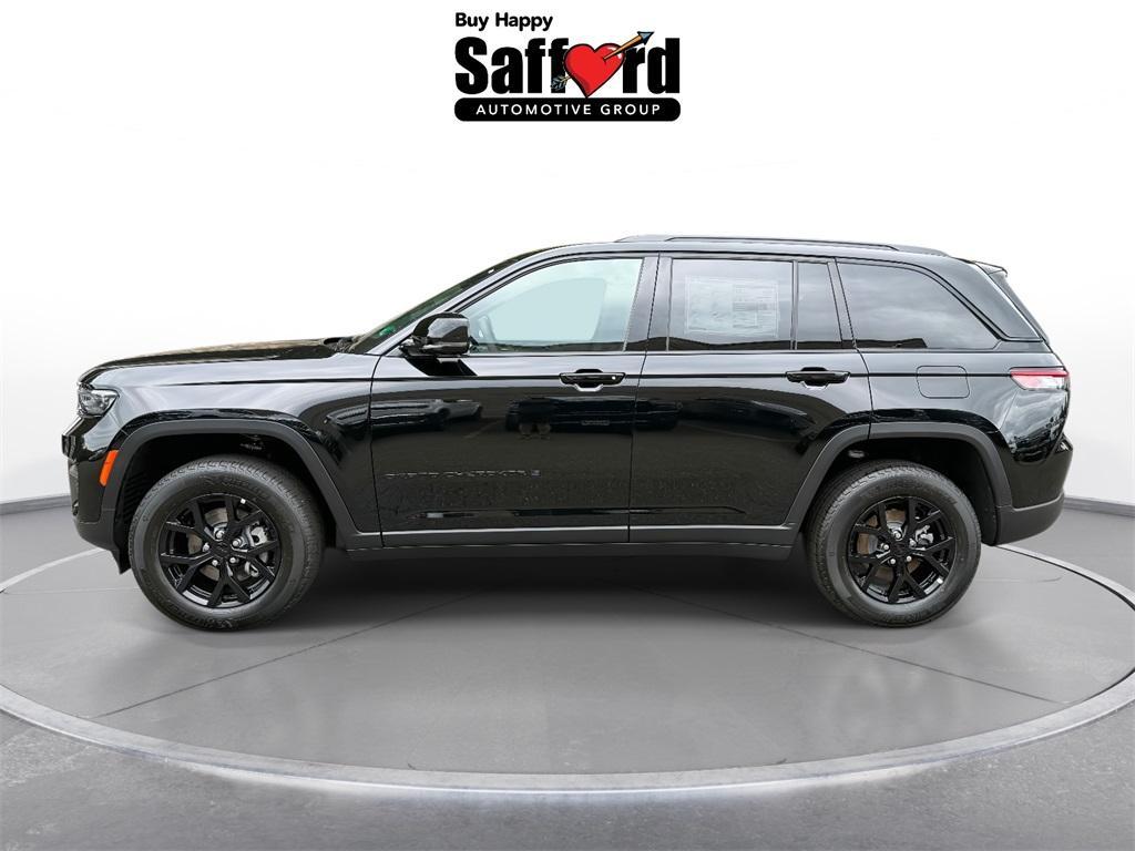 new 2025 Jeep Grand Cherokee car, priced at $39,612