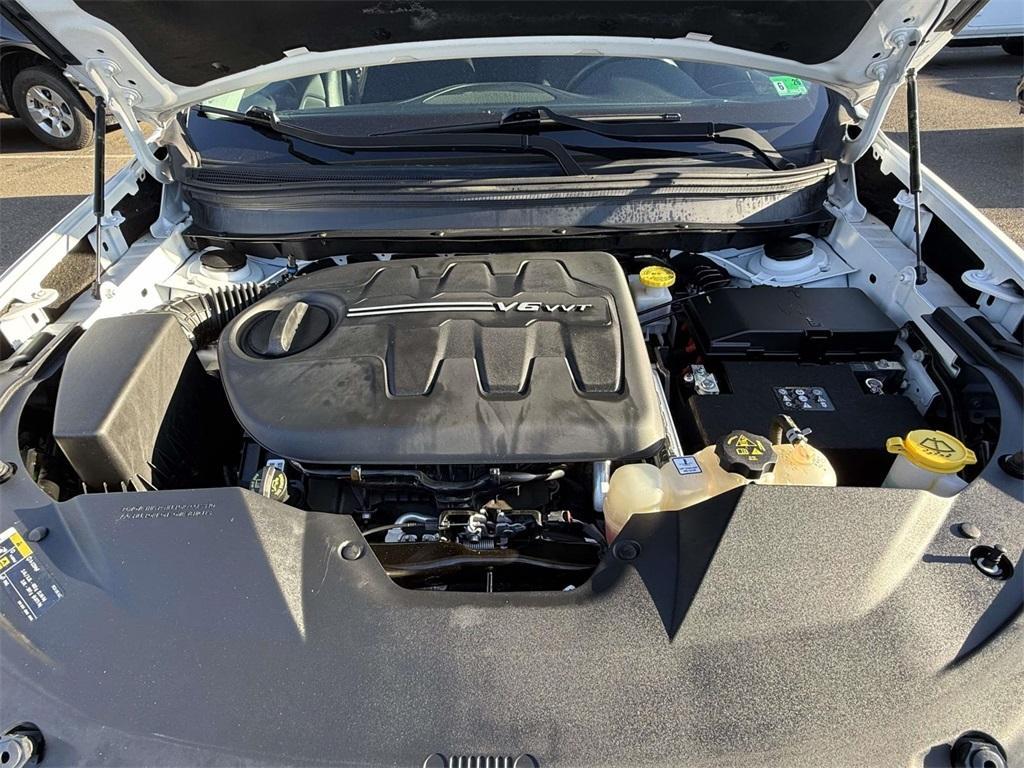 used 2020 Jeep Cherokee car, priced at $18,992