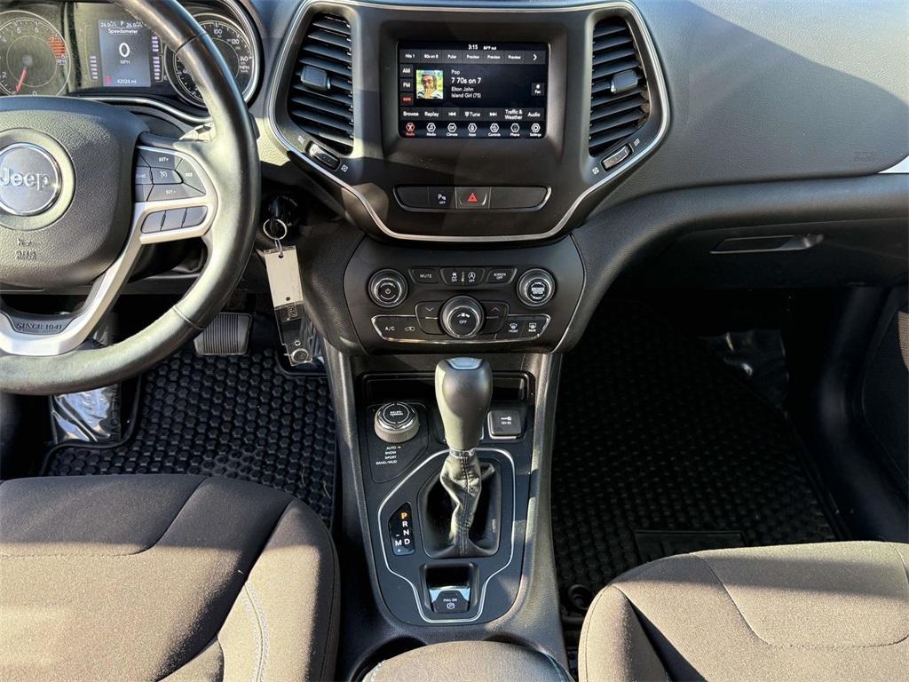 used 2020 Jeep Cherokee car, priced at $18,992