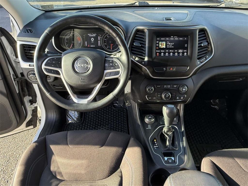 used 2020 Jeep Cherokee car, priced at $18,992