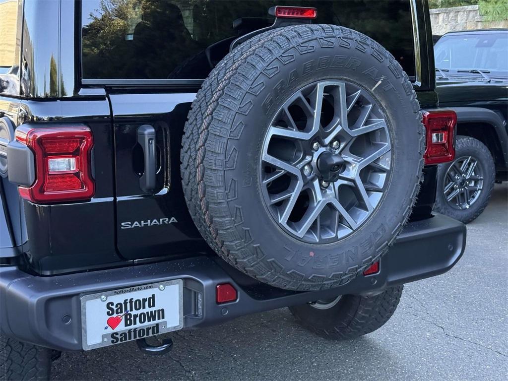 new 2025 Jeep Wrangler car, priced at $48,432