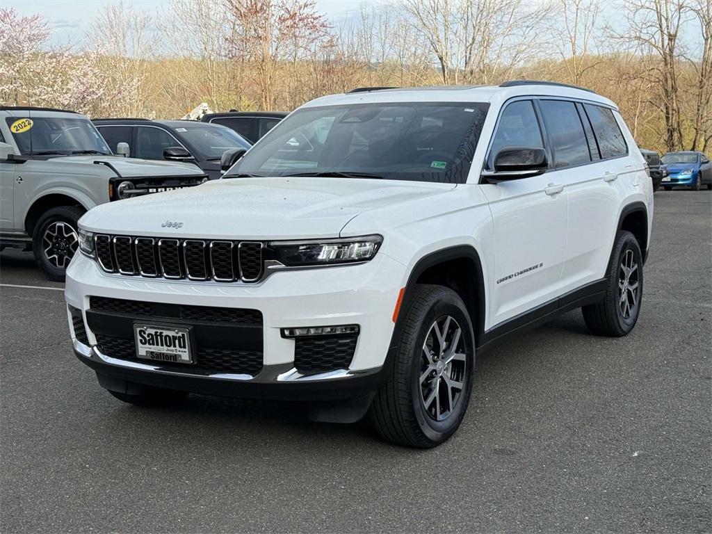 new 2025 Jeep Grand Cherokee L car, priced at $45,065