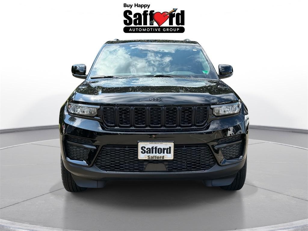 new 2025 Jeep Grand Cherokee car, priced at $37,851