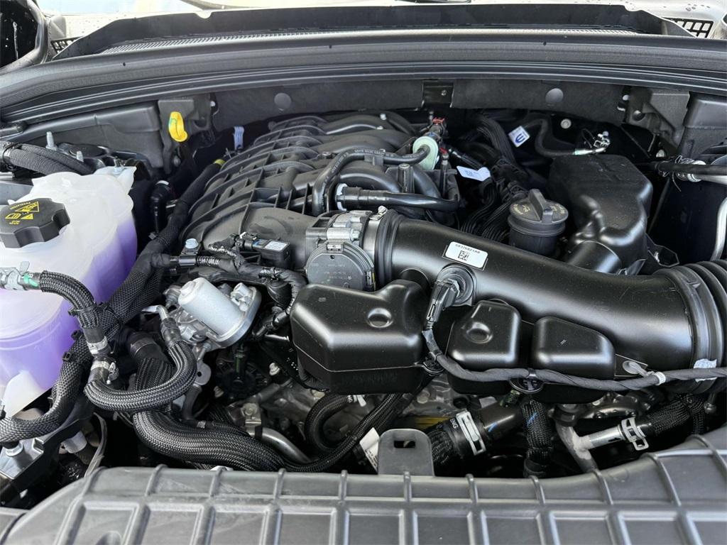 new 2025 Jeep Grand Cherokee car, priced at $37,851
