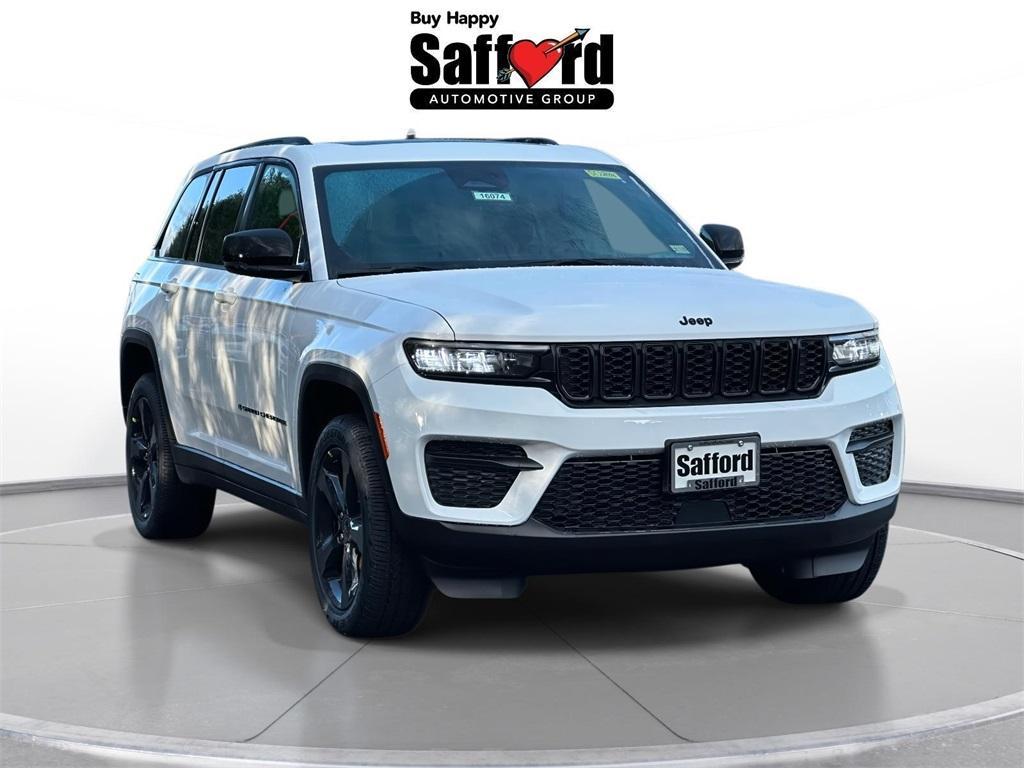 new 2025 Jeep Grand Cherokee car, priced at $39,346