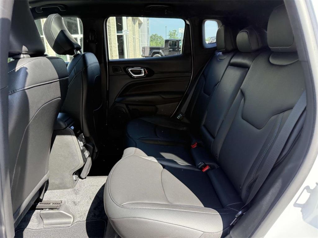 new 2025 Jeep Compass car, priced at $31,625