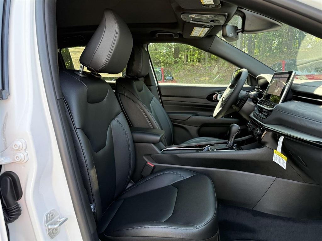 new 2025 Jeep Compass car, priced at $31,625