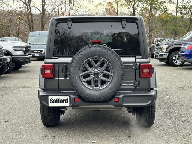 new 2025 Jeep Wrangler car, priced at $43,990