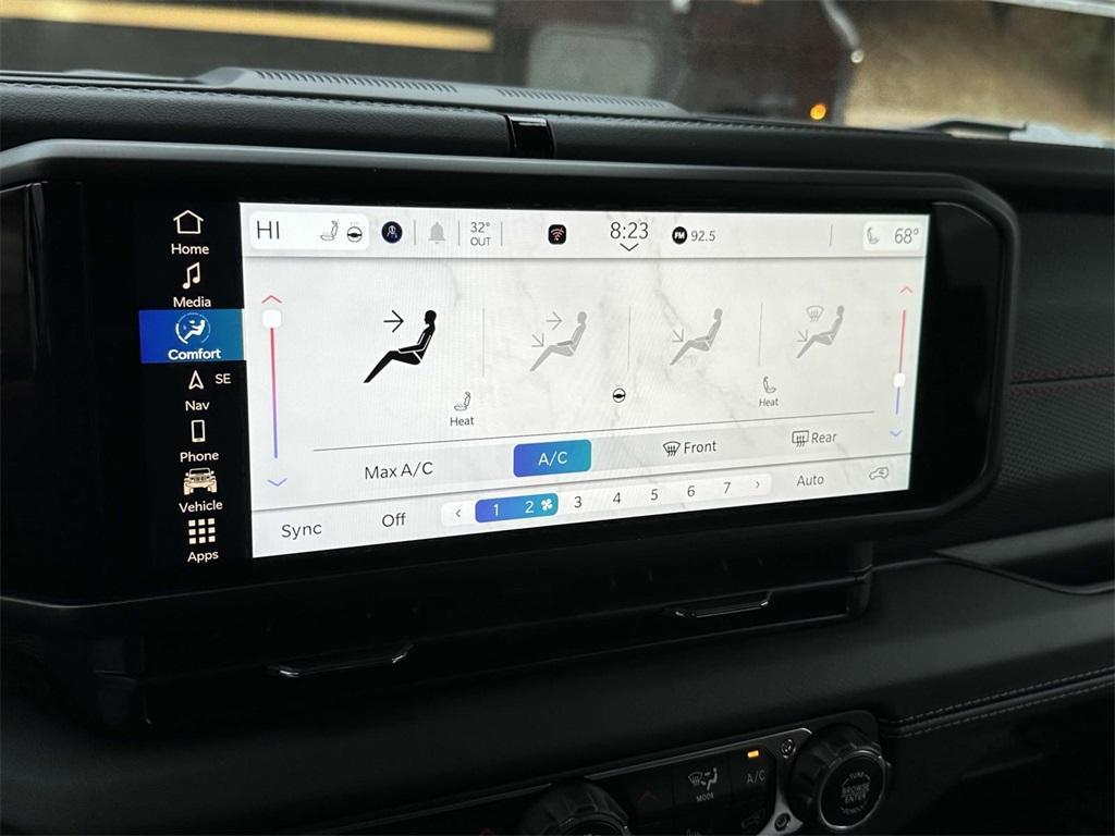 new 2025 Jeep Wrangler car, priced at $58,520