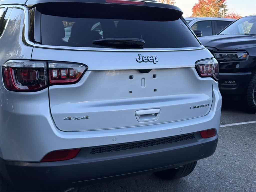 new 2026 Jeep Compass car, priced at $29,420