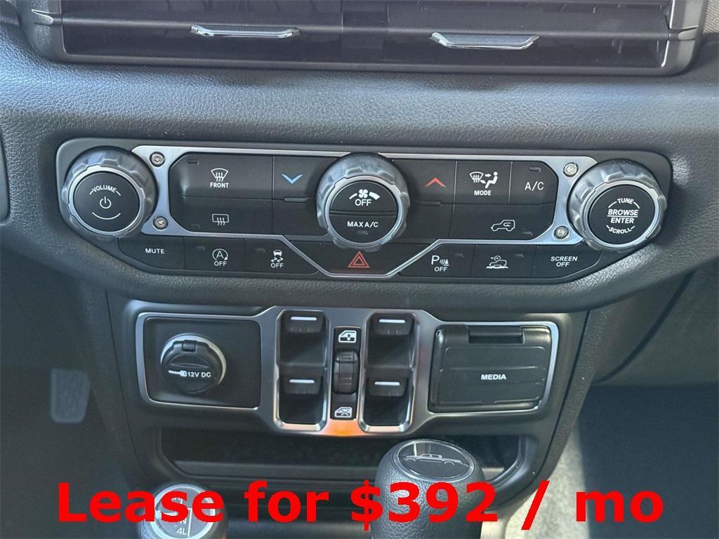 new 2026 Jeep Gladiator car, priced at $45,810