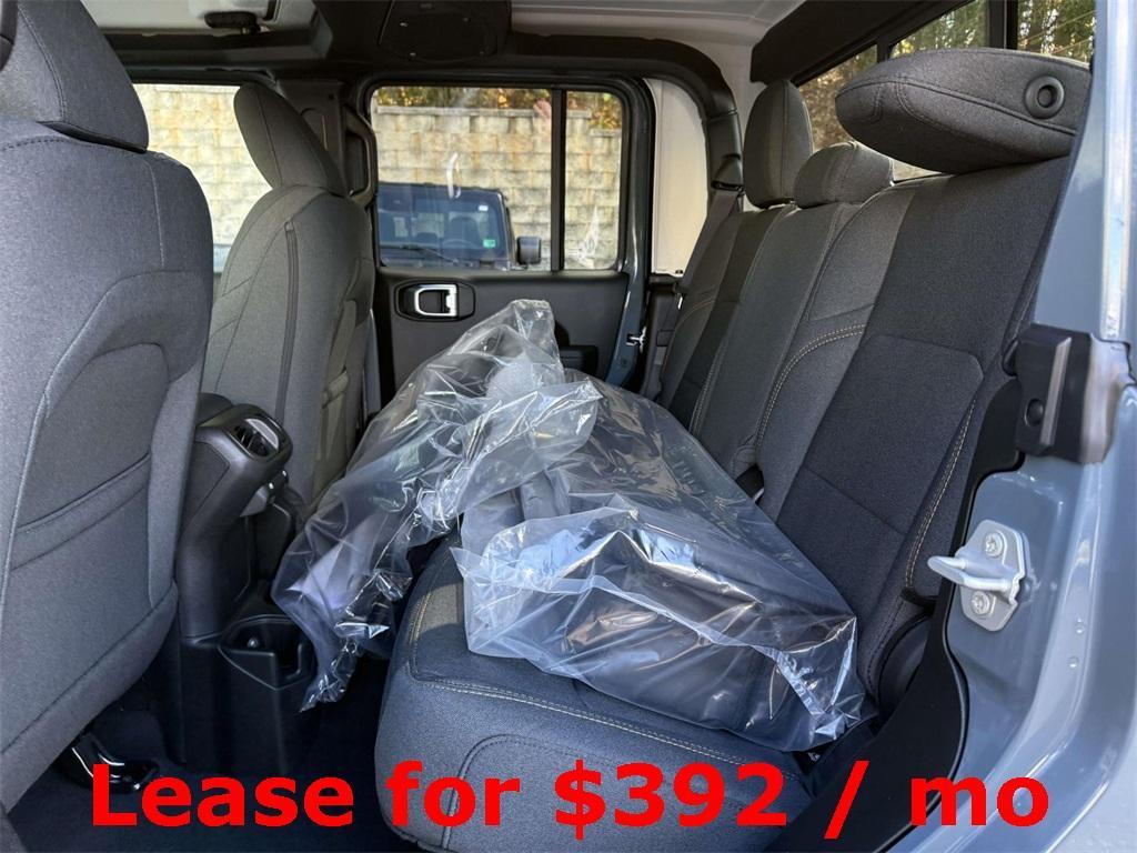 new 2026 Jeep Gladiator car, priced at $45,810