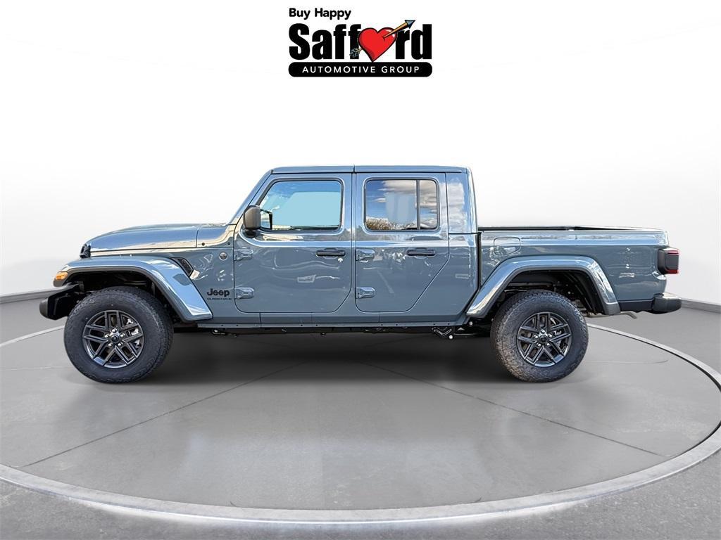 new 2026 Jeep Gladiator car, priced at $45,810