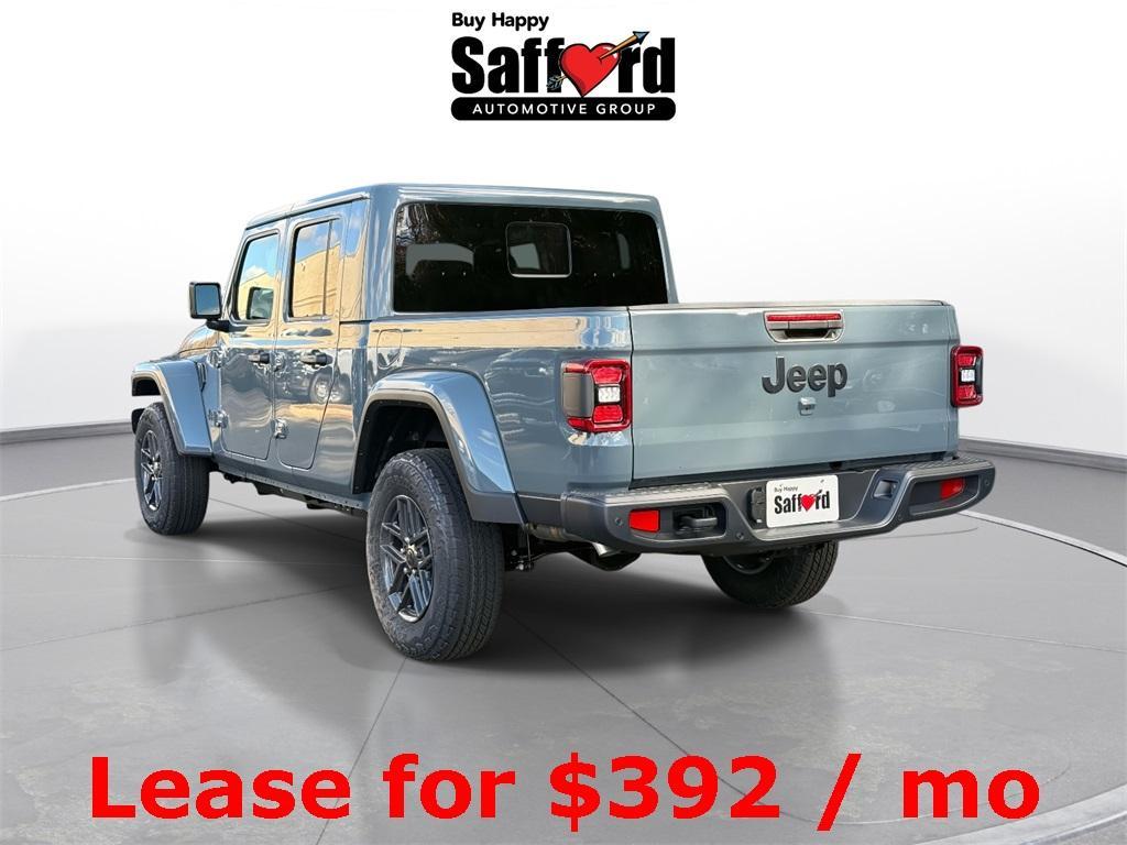 new 2026 Jeep Gladiator car, priced at $45,810