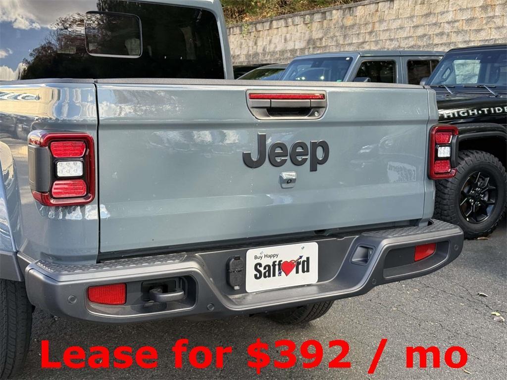 new 2026 Jeep Gladiator car, priced at $45,810