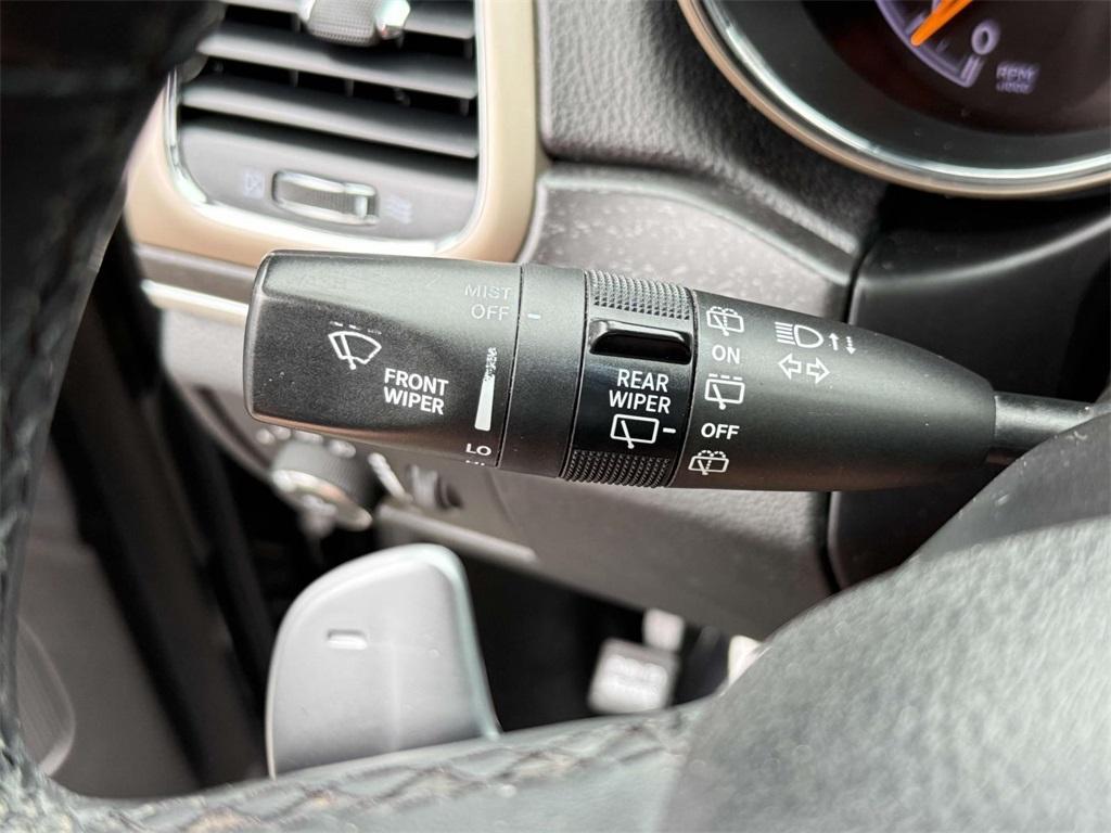 used 2015 Jeep Grand Cherokee car, priced at $9,277