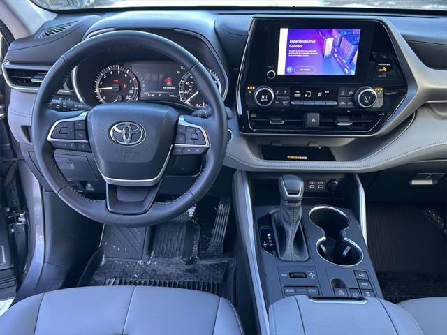 used 2023 Toyota Highlander car, priced at $39,264