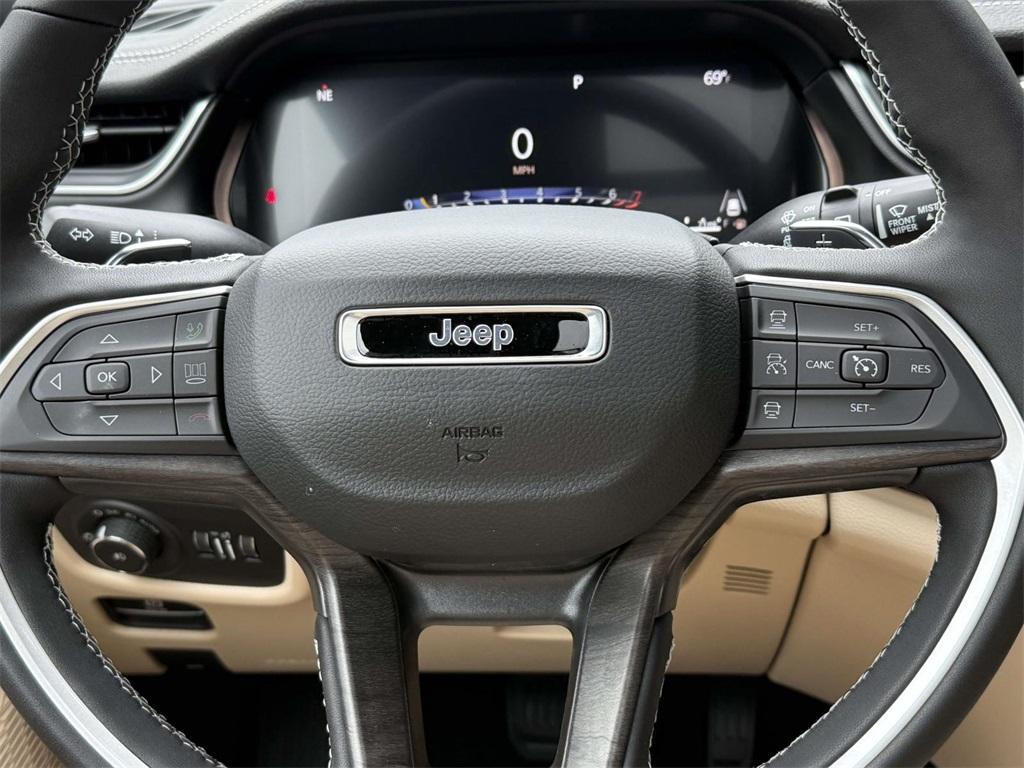 new 2025 Jeep Grand Cherokee L car, priced at $46,641