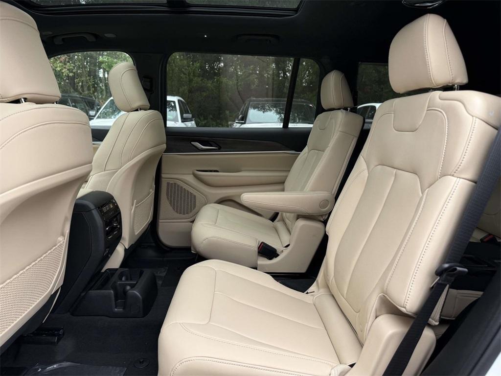 new 2025 Jeep Grand Cherokee L car, priced at $46,641