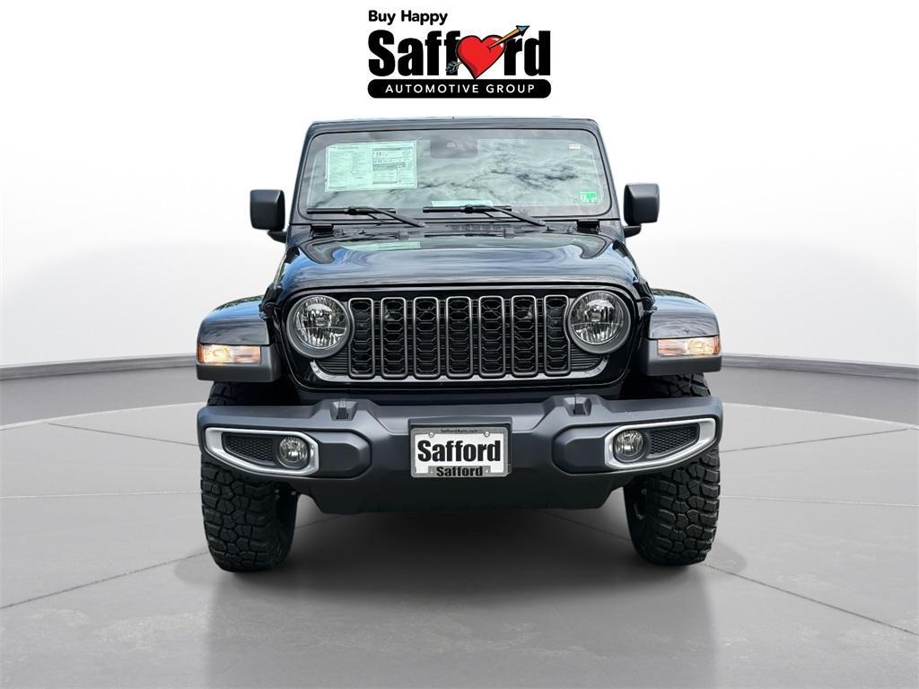 new 2025 Jeep Gladiator car, priced at $42,987