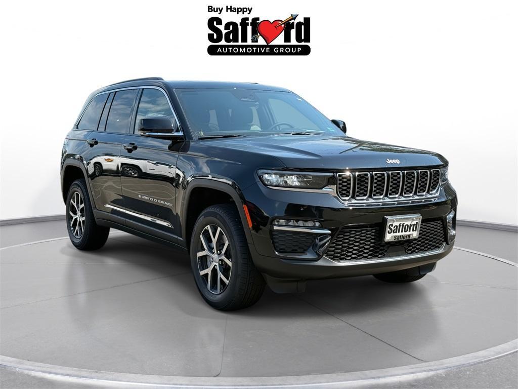 new 2025 Jeep Grand Cherokee car, priced at $42,752