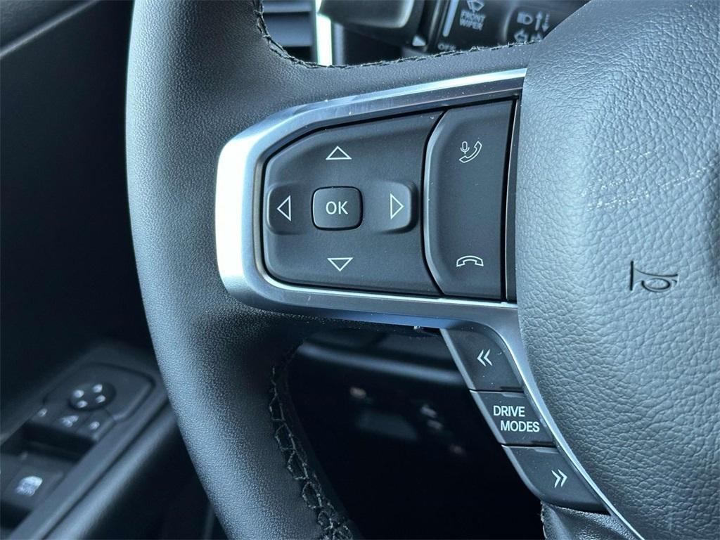 new 2025 Ram 1500 car, priced at $45,912